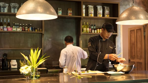 Villa Zelie - Kitchen busy hours